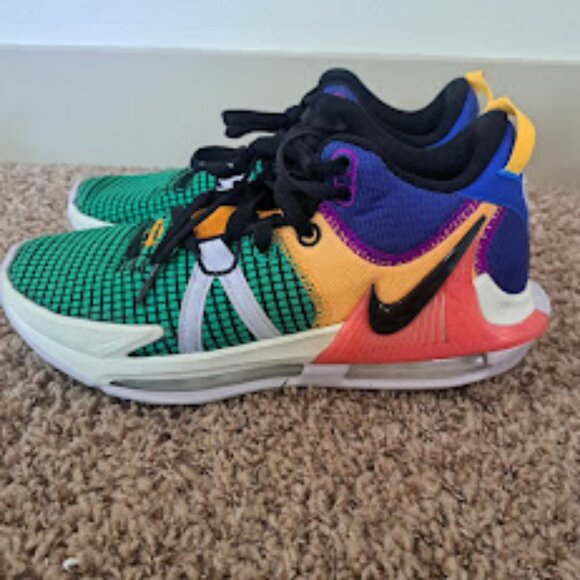 Nike LeBron James Witness 7 Multi-Color Men's Basketball shoes size 8 - Picture 1 of 6